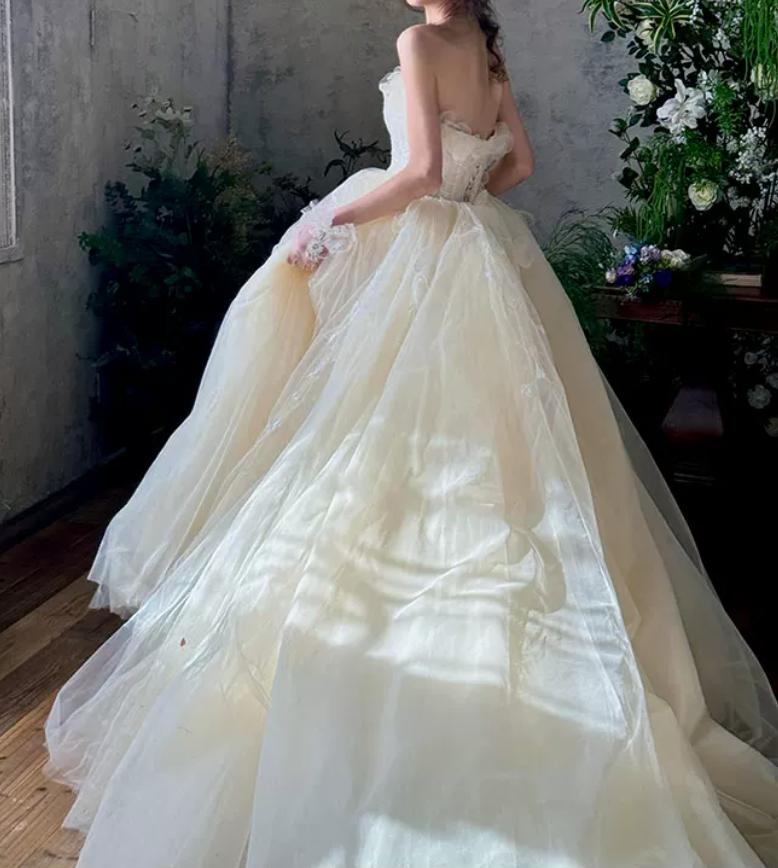 Superbe robe de mariée sirène bustier en satin et tulle, longue et en dentelle, C4563