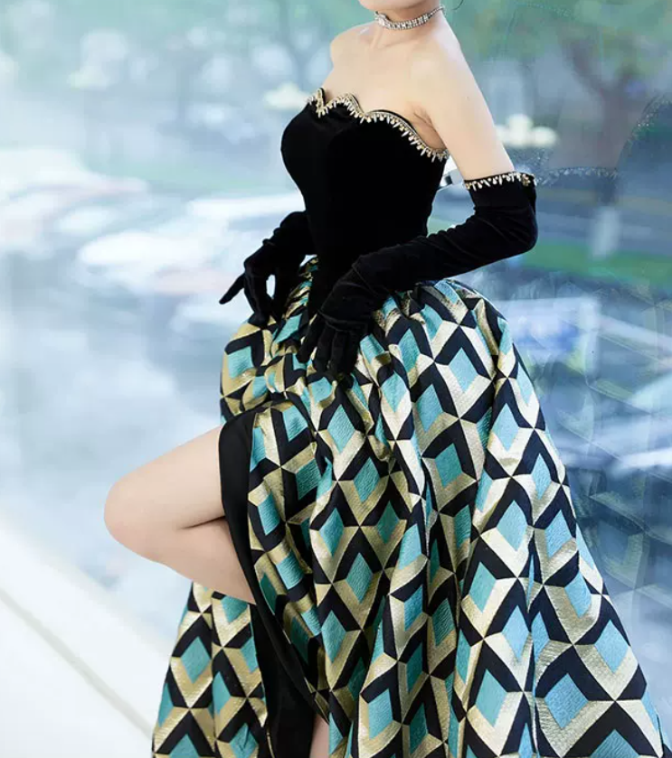 Retro Black Bodice Strapless Prom Dress Plaid Slit Beaded A-Line Evening Dress C8844