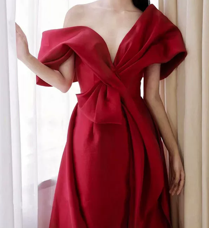 Robe de bal de princesse bustier à volants en satin long, robe de soirée C8117