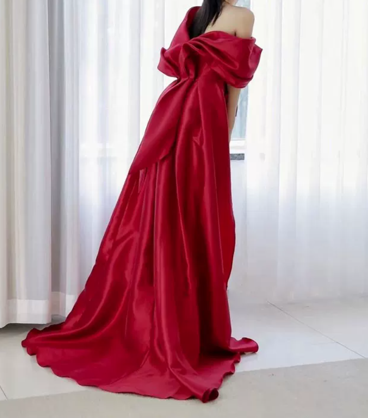 Robe de bal de princesse bustier à volants en satin long, robe de soirée C8117