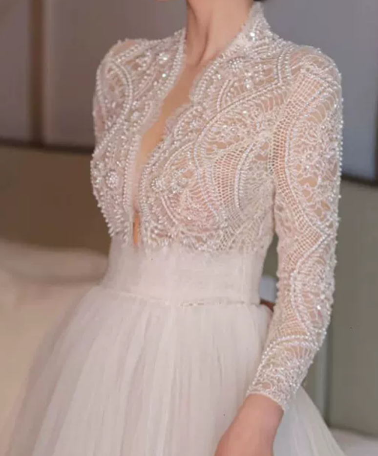 Romantic Beaded Lace Wedding Dresses Long Sleeve Tulle A-Line Bridal Dress C8848