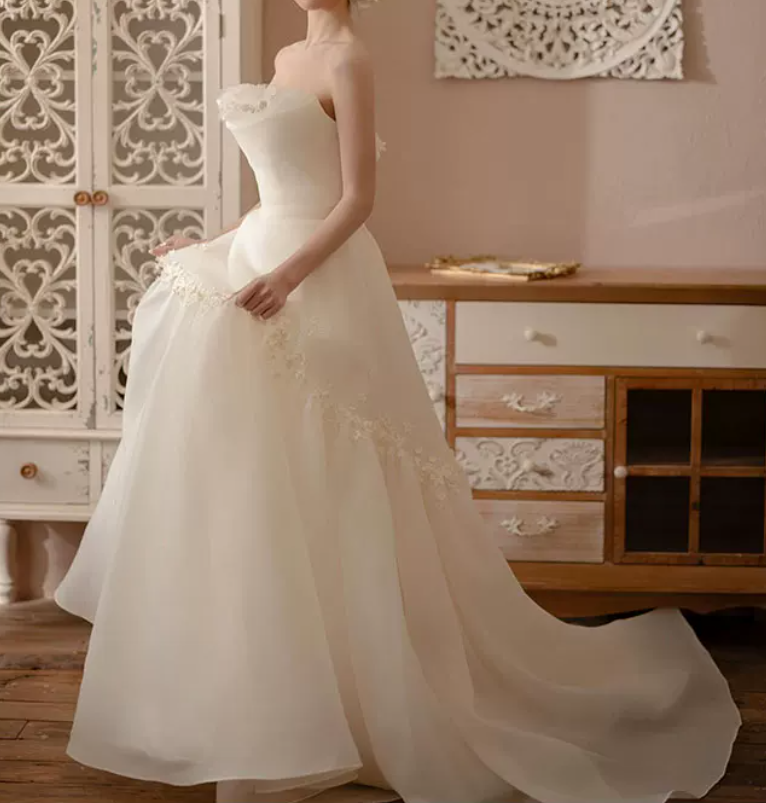 Dreamy Strapless Appliques Wedding Dresses Satin A-Line Bridal Dress C8849