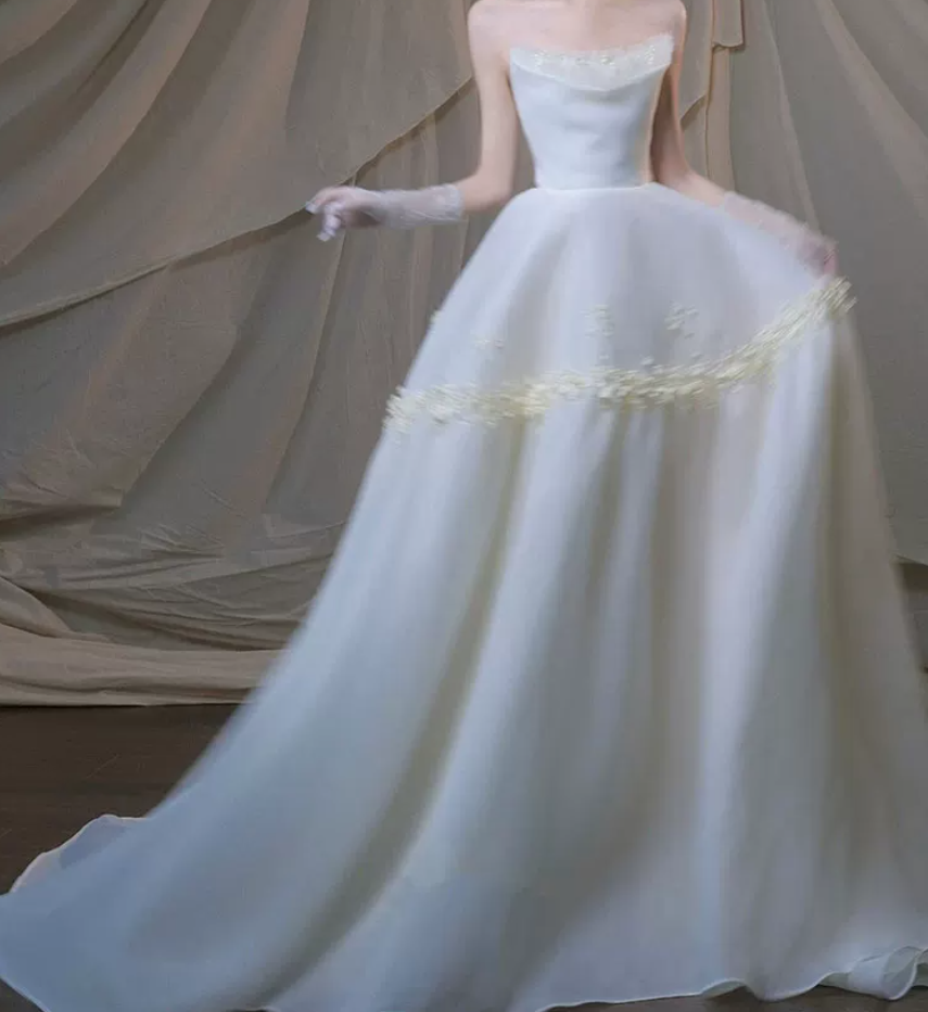 Dreamy Strapless Appliques Wedding Dresses Satin A-Line Bridal Dress C8849