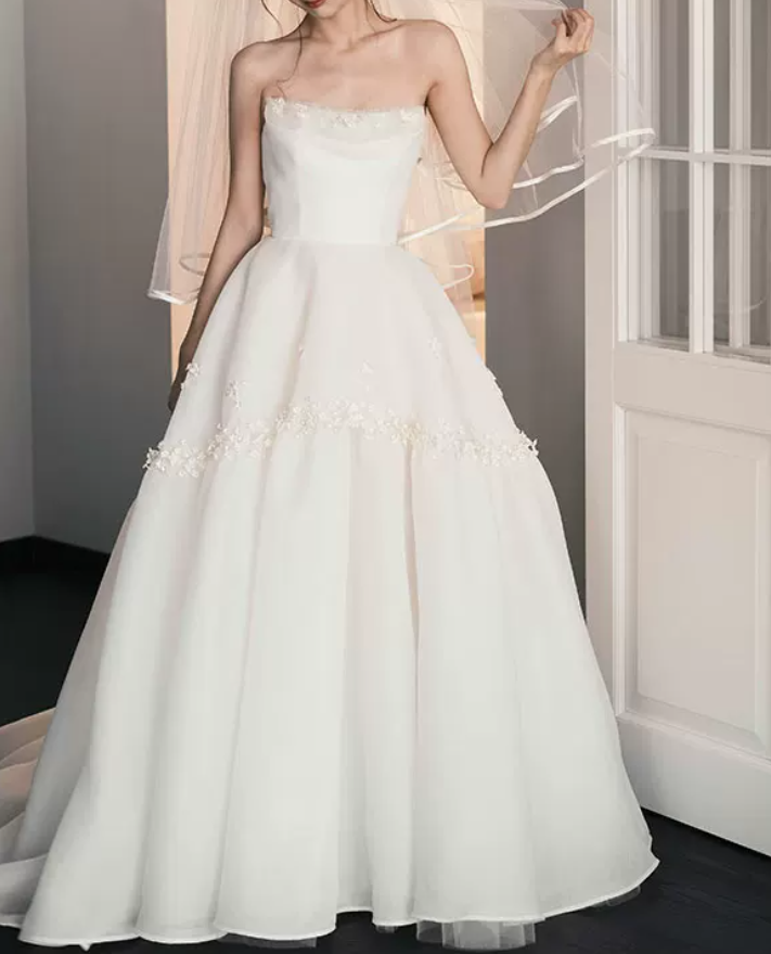 Dreamy Strapless Appliques Wedding Dresses Satin A-Line Bridal Dress C8849