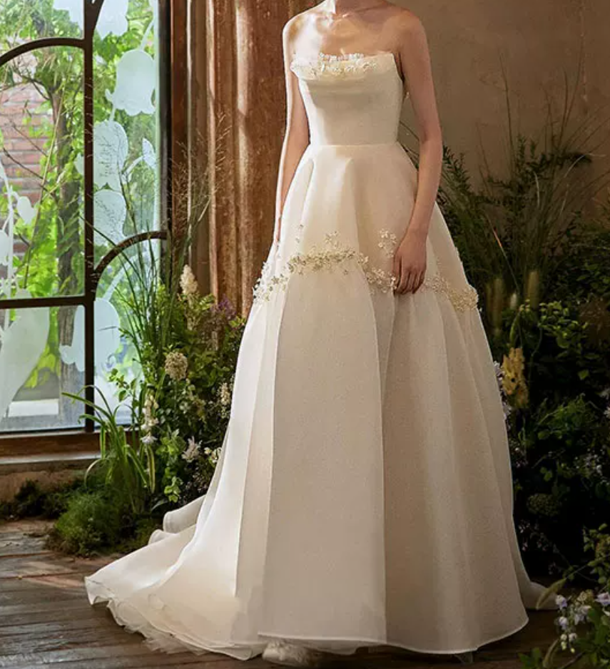 Dreamy Strapless Appliques Wedding Dresses Satin A-Line Bridal Dress C8849
