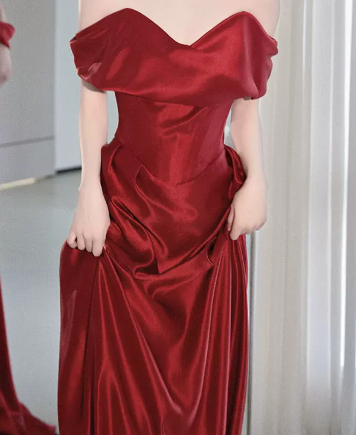 Simple Off-Shoulder Red Prom Dress Satin Sheath Evening Dress C8852