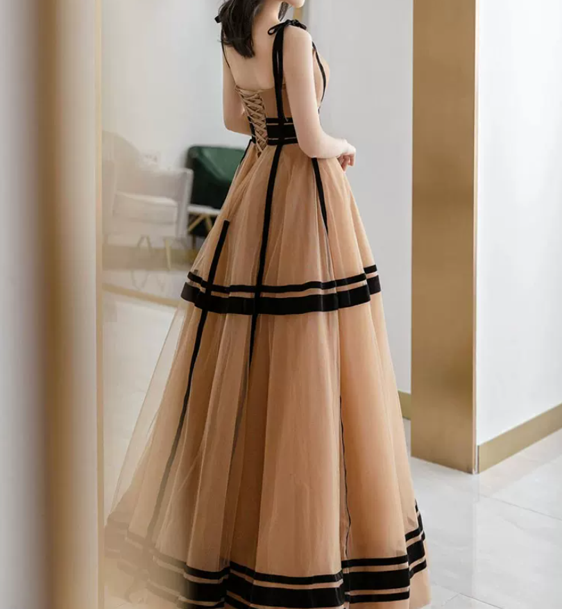 Robe de bal de princesse bustier à volants en satin long, robe de soirée C8117