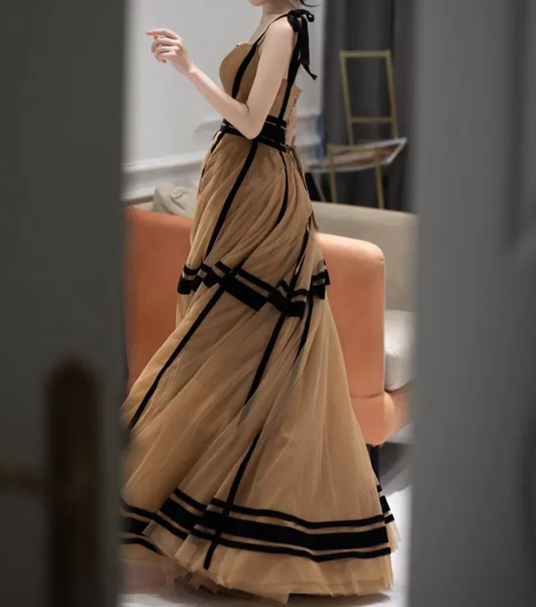 Robe de bal de princesse bustier à volants en satin long, robe de soirée C8117