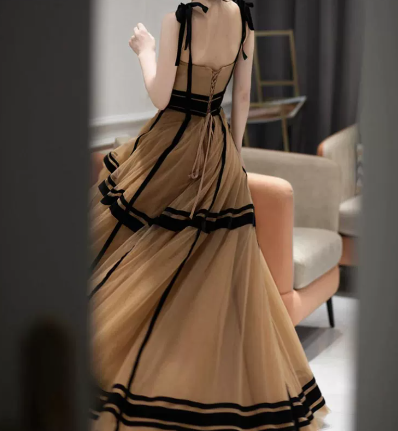 Robe de bal de princesse bustier à volants en satin long, robe de soirée C8117