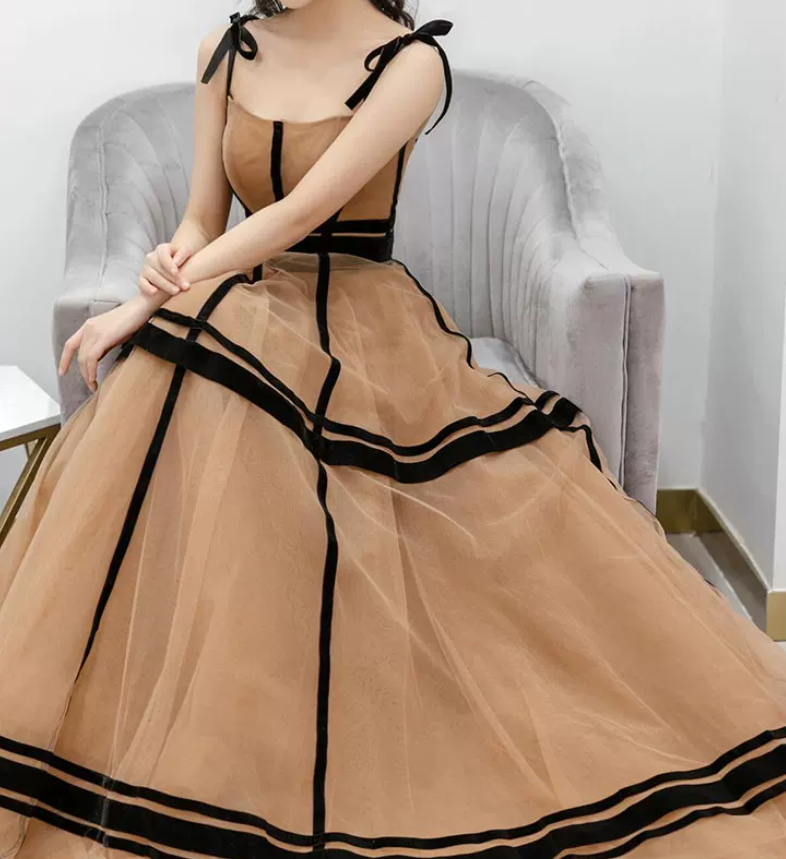 Robe de bal de princesse bustier à volants en satin long, robe de soirée C8117