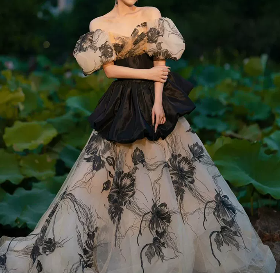 Robe de bal de princesse bustier à volants en satin long, robe de soirée C8117