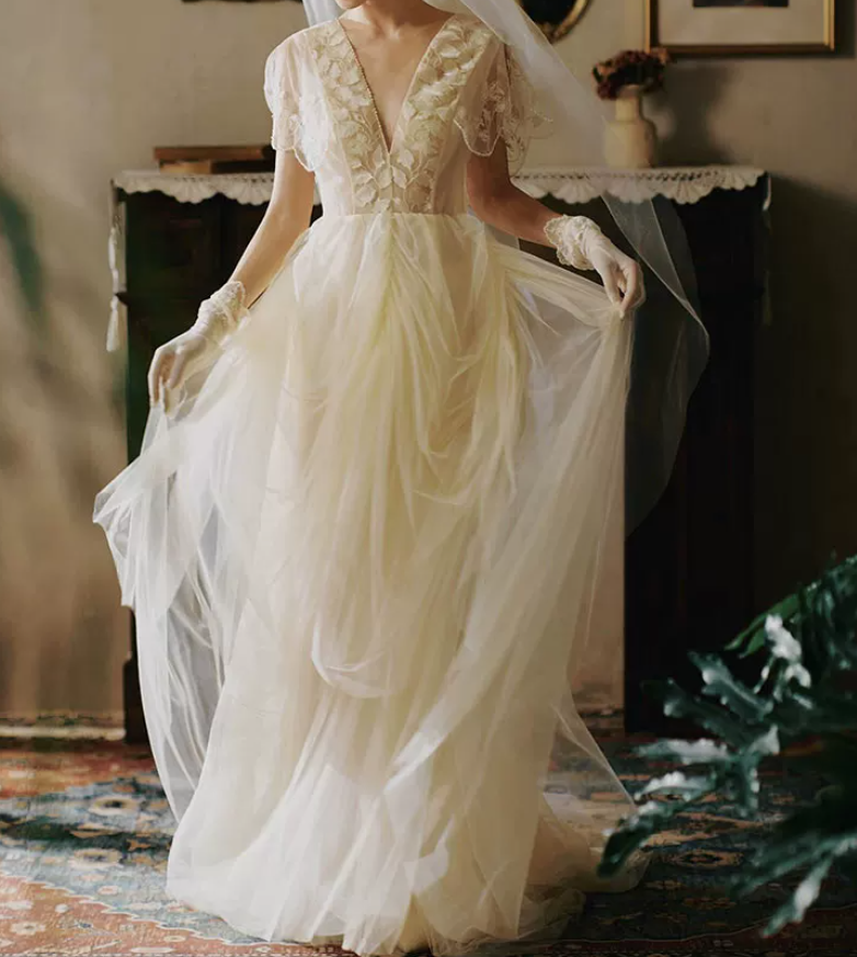 Superbe robe de mariée sirène bustier en satin et tulle, longue et en dentelle, C4563