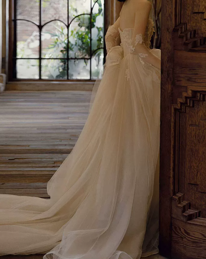 Superbe robe de mariée sirène bustier en satin et tulle, longue et en dentelle, C4563