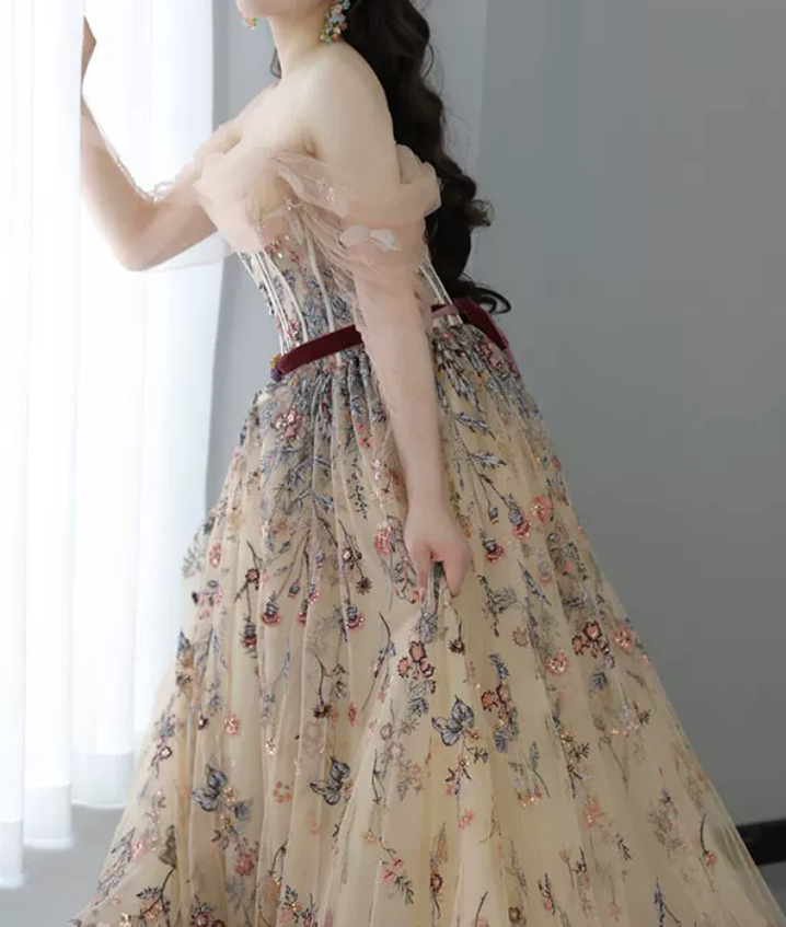 Classy Off-Shoulder Floral Prom Dress Long Sleeve Embroidered Tulle Evening Dress C8894