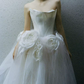 Enchanting Strapless Slit Wedding Dresses Handmade Flowers Tulle A-Line Bridal Dress C8897