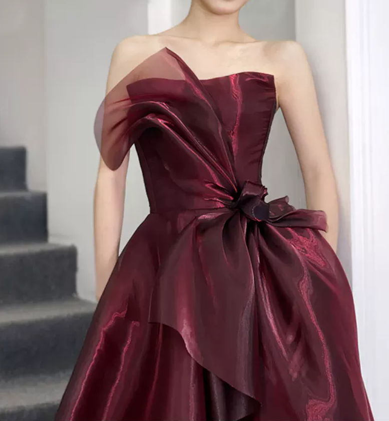 Robe de bal de princesse bustier à volants en satin long, robe de soirée C8117