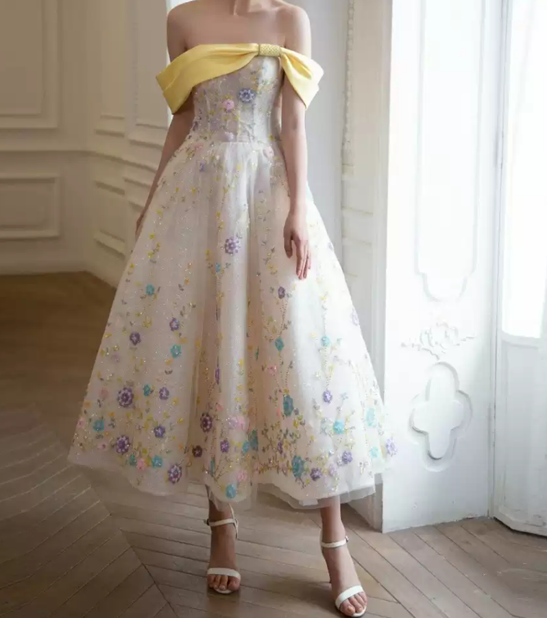 Robe de bal de princesse bustier à volants en satin long, robe de soirée C8117