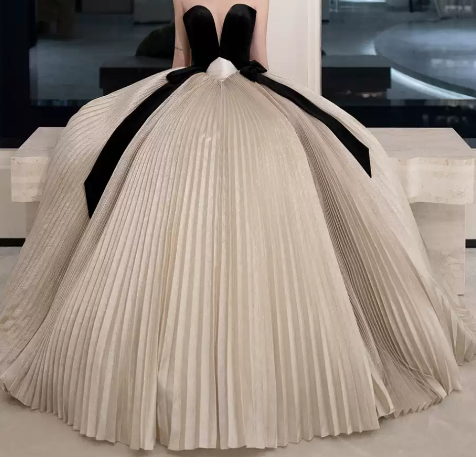 Robe de bal de princesse bustier à volants en satin long, robe de soirée C8117