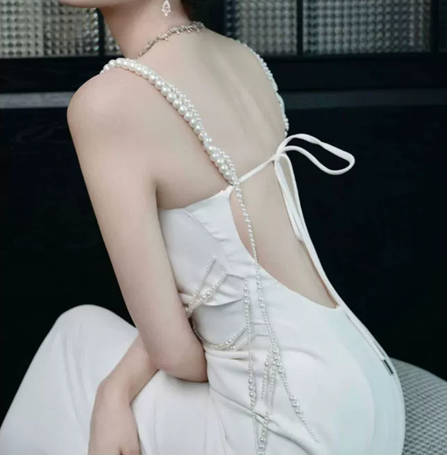 Elegant Spaghetti Straps Beading Wedding Dresses Satin Mermaid Bridal Dress C8923