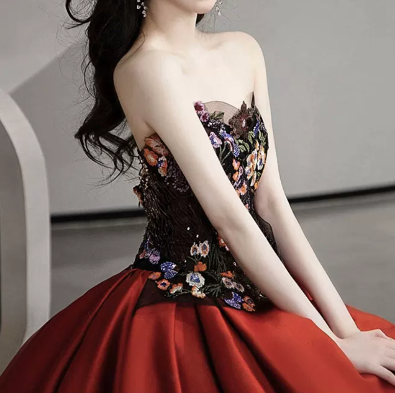 Retro Embroidered Floral Bodice Prom Dress Red Satin Sequins A-Line Evening Dress C8925
