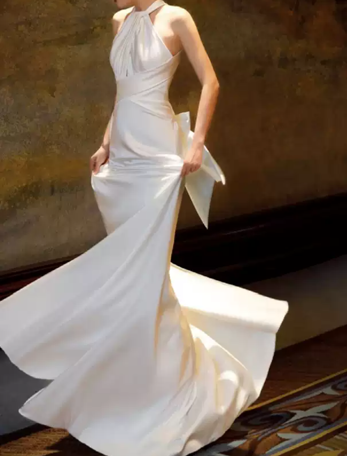 Charming Halter Neck Satin Wedding Dresses Backless Mermaid Bridal Dress C8928