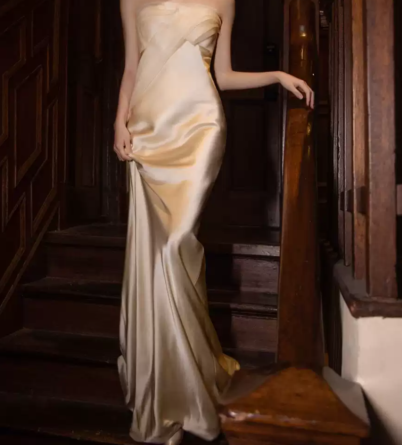 Superbe robe de mariée sirène bustier en satin et tulle, longue et en dentelle, C4563