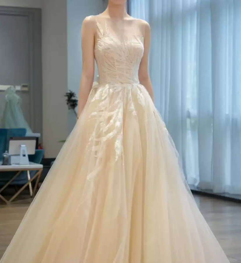 Superbe robe de mariée sirène bustier en satin et tulle, longue et en dentelle, C4563