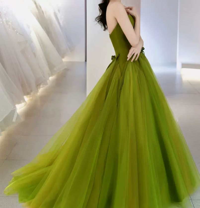 Robe de bal de princesse bustier à volants en satin long, robe de soirée C8117