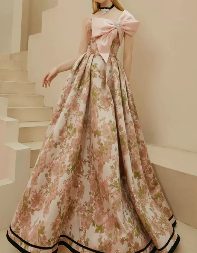 Robe de bal de princesse bustier à volants en satin long, robe de soirée C8117