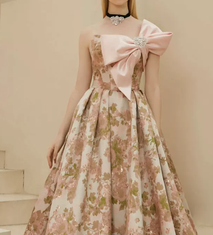 Robe de bal de princesse bustier à volants en satin long, robe de soirée C8117