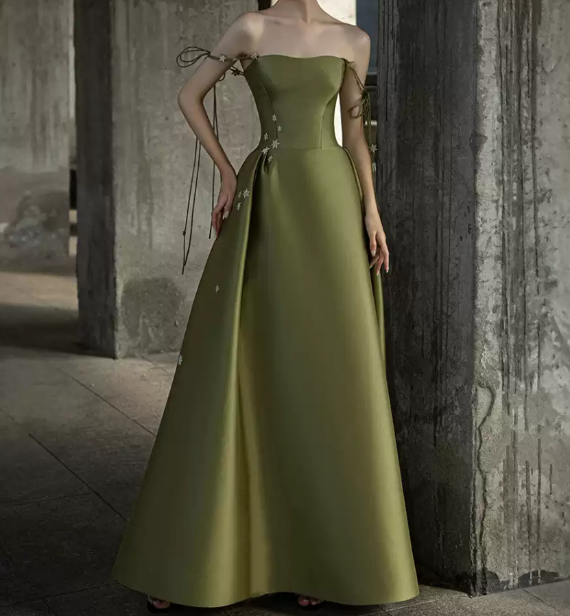 Robe de bal de princesse bustier à volants en satin long, robe de soirée C8117