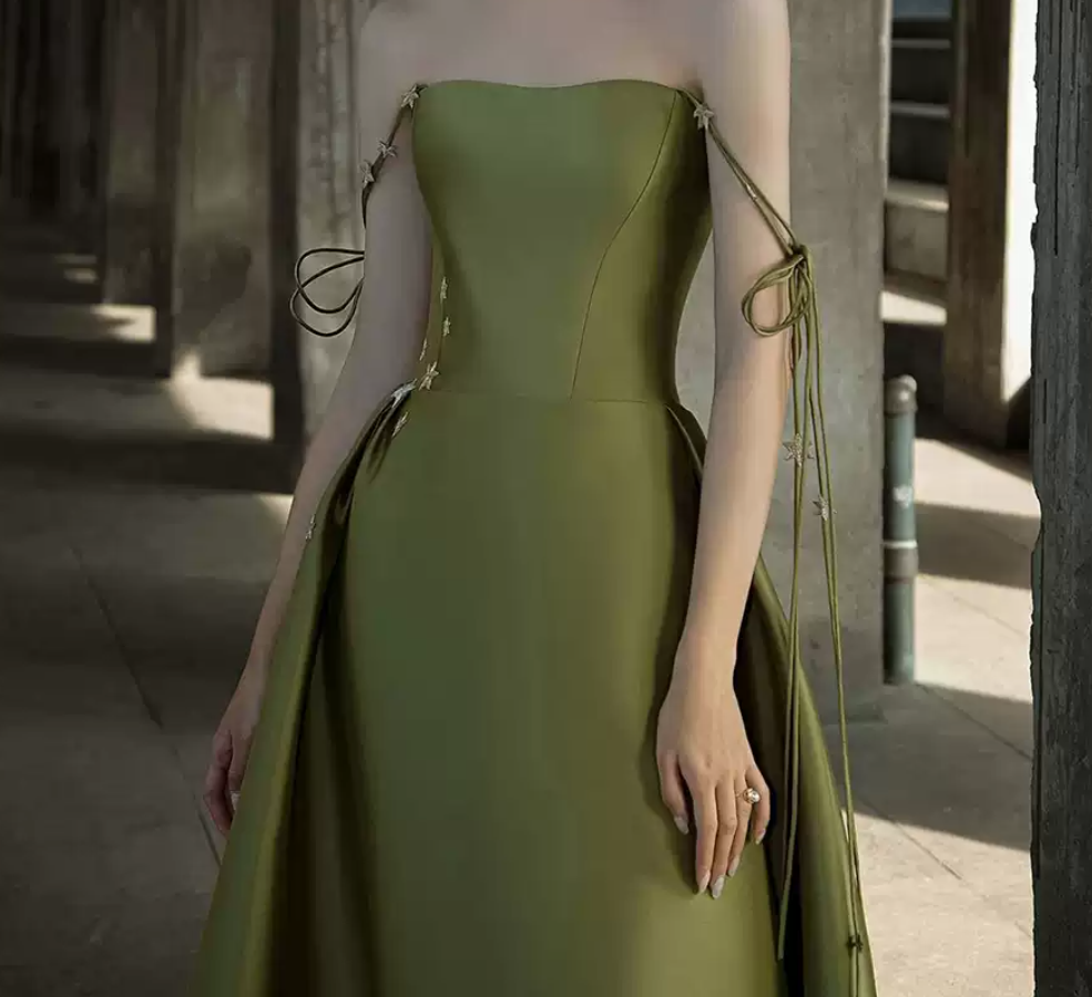 Robe de bal de princesse bustier à volants en satin long, robe de soirée C8117