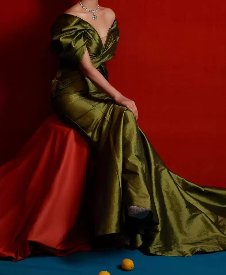 Robe de bal de princesse bustier à volants en satin long, robe de soirée C8117