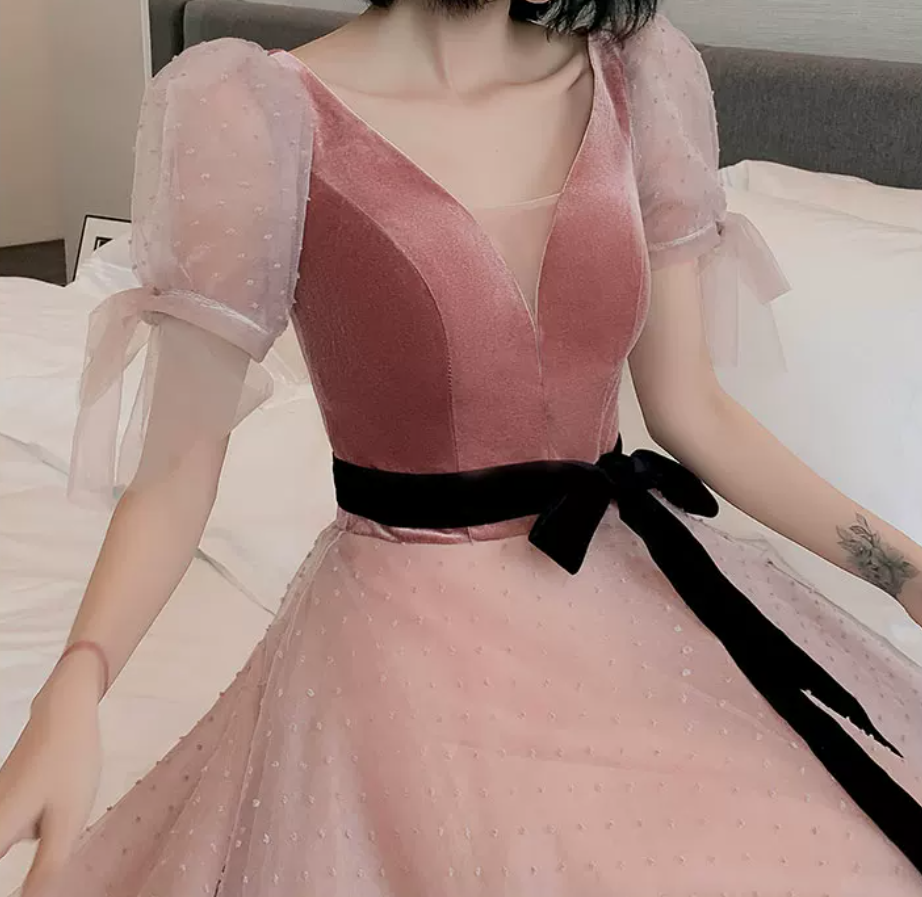 Trendy V Neck Bows Pink Prom Dress Short Sleeve Dots Tulle A-Line Evening Dress C9008