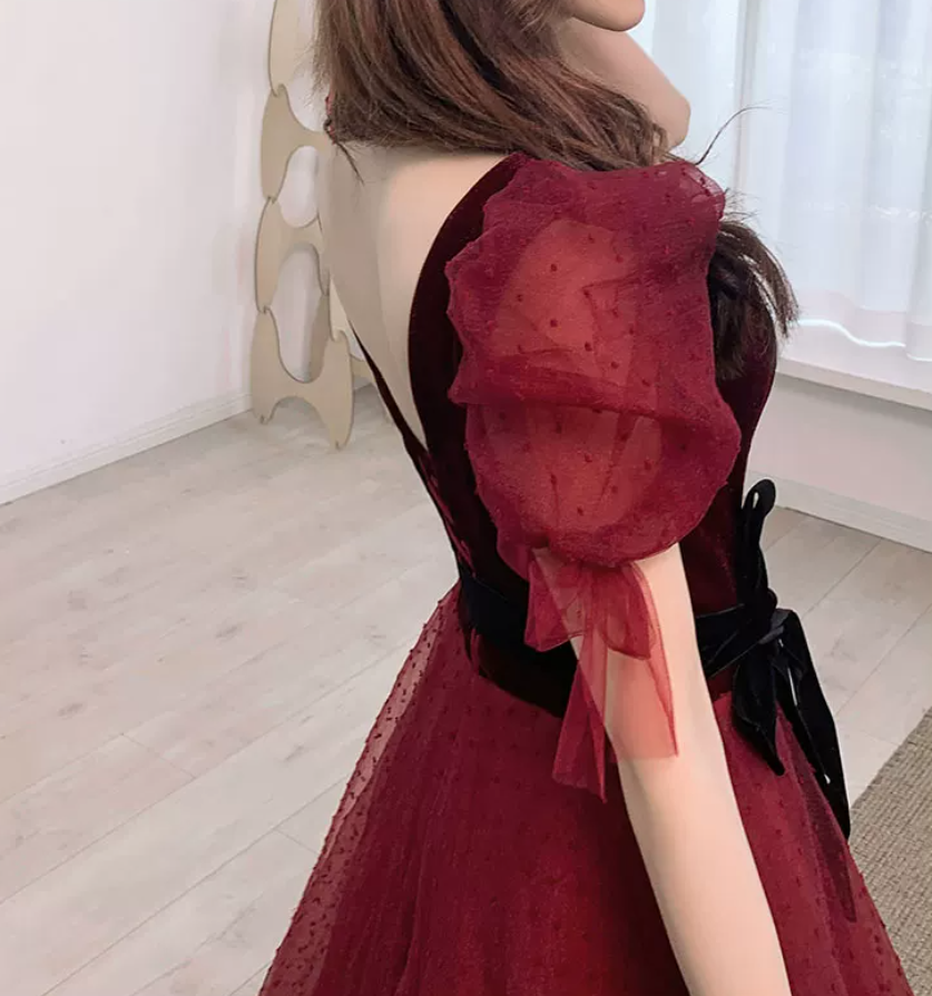 Classical V Neck Bows Red Prom Dress Short Sleeve Dots Tulle A-Line Evening Dress C9009
