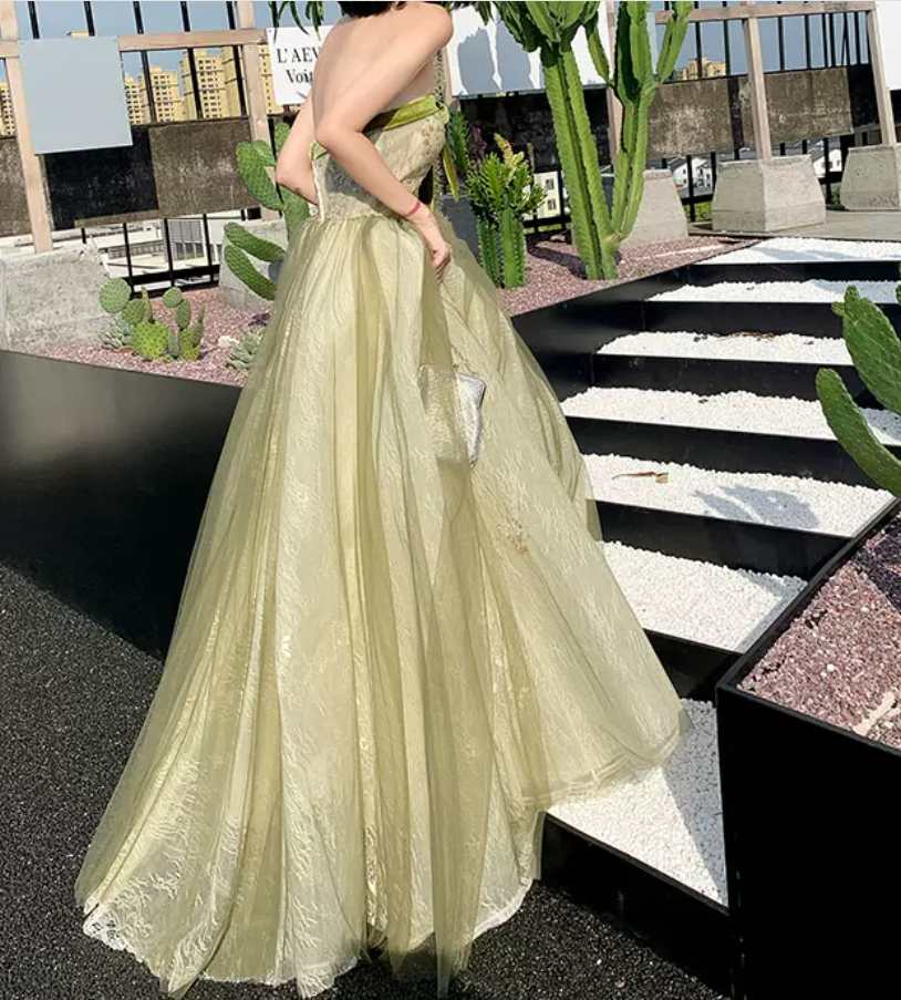 Robe de bal de princesse bustier à volants en satin long, robe de soirée C8117