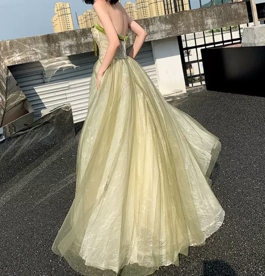 Robe de bal de princesse bustier à volants en satin long, robe de soirée C8117