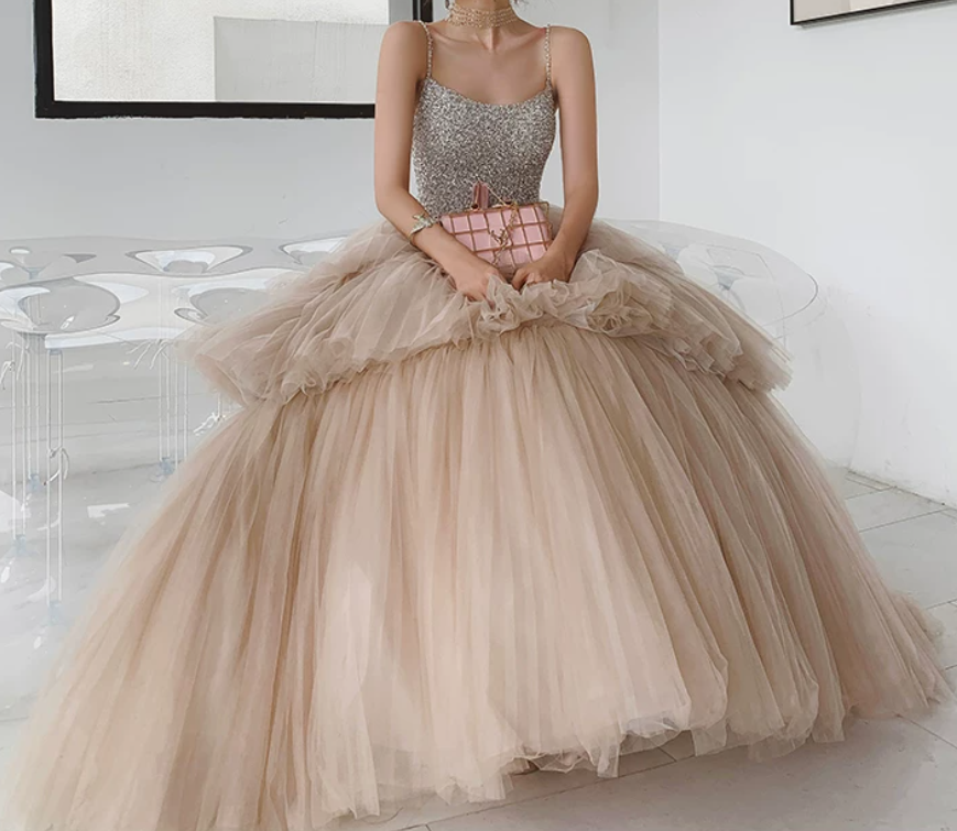 Robe de bal de princesse bustier à volants en satin long, robe de soirée C8117