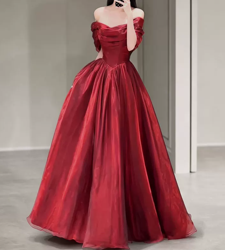 Sleek Off-Shoulder Red Prom Dress Satin A-Line Evening Dress C9048