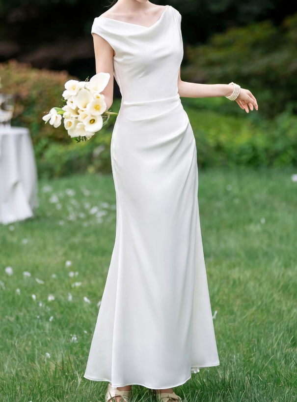 Superbe robe de mariée sirène bustier en satin et tulle, longue et en dentelle, C4563