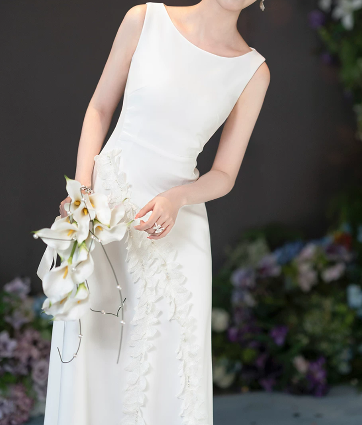 Superbe robe de mariée sirène bustier en satin et tulle, longue et en dentelle, C4563