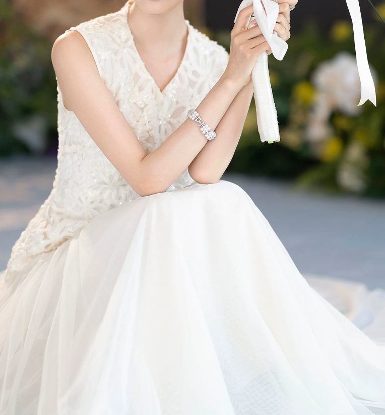 Superbe robe de mariée sirène bustier en satin et tulle, longue et en dentelle, C4563
