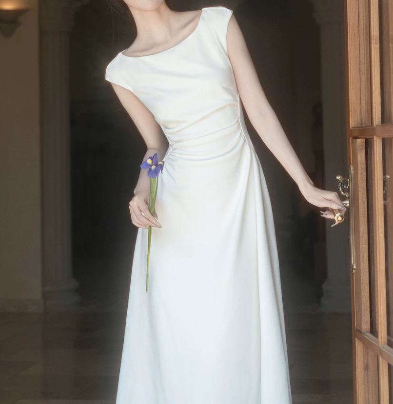 Superbe robe de mariée sirène bustier en satin et tulle, longue et en dentelle, C4563