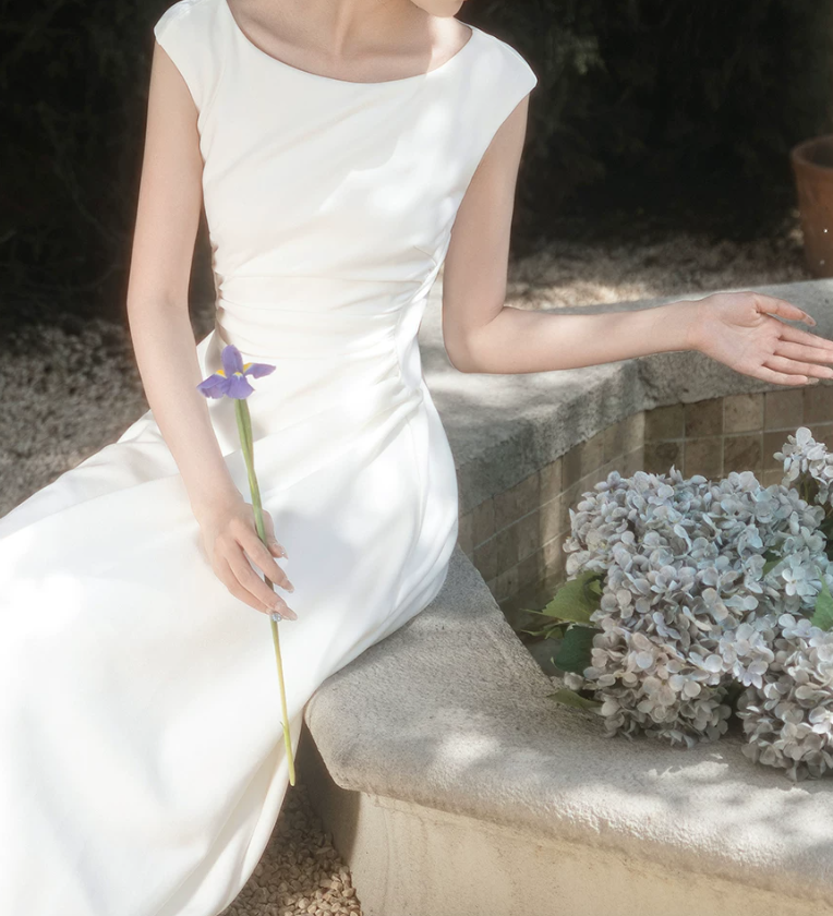 Superbe robe de mariée sirène bustier en satin et tulle, longue et en dentelle, C4563