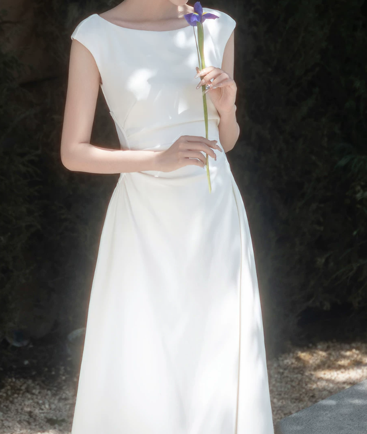 Superbe robe de mariée sirène bustier en satin et tulle, longue et en dentelle, C4563