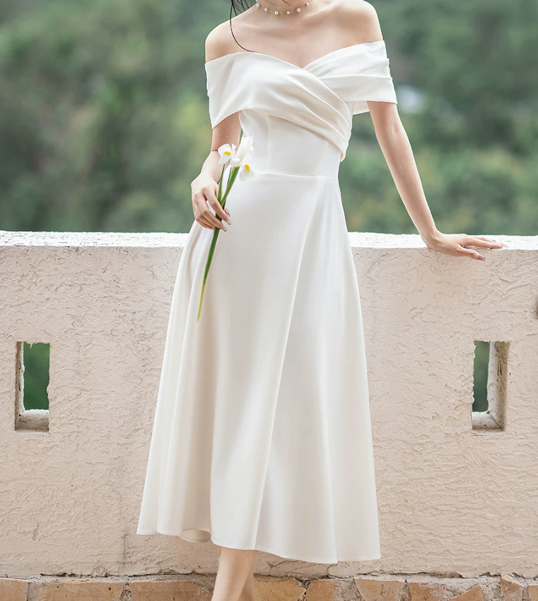 Superbe robe de mariée sirène bustier en satin et tulle, longue et en dentelle, C4563
