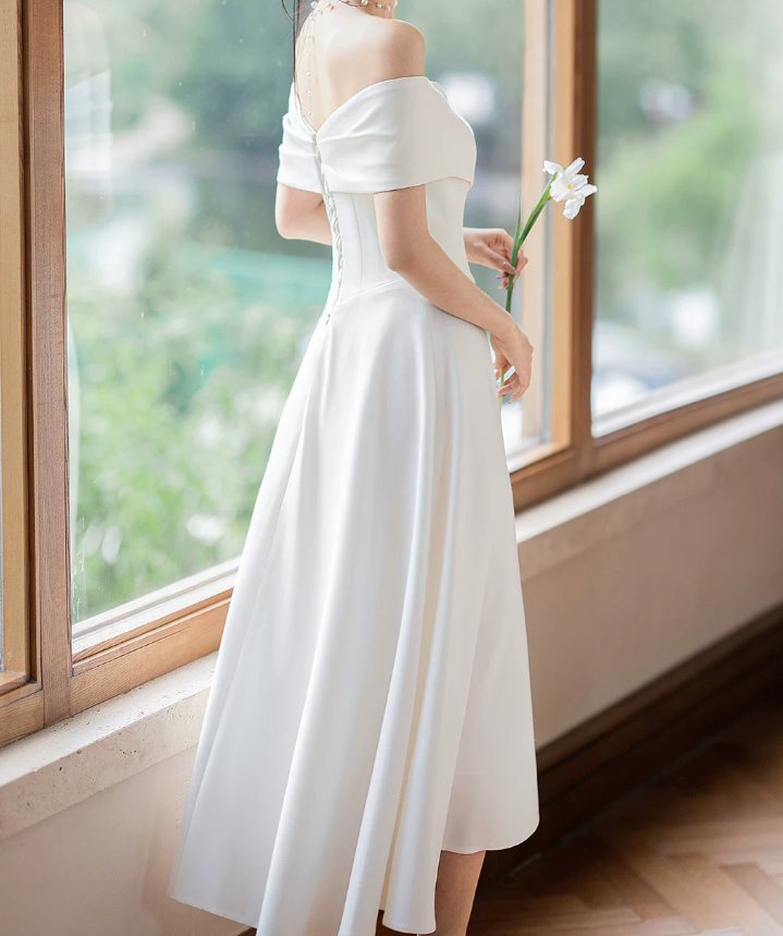 Superbe robe de mariée sirène bustier en satin et tulle, longue et en dentelle, C4563