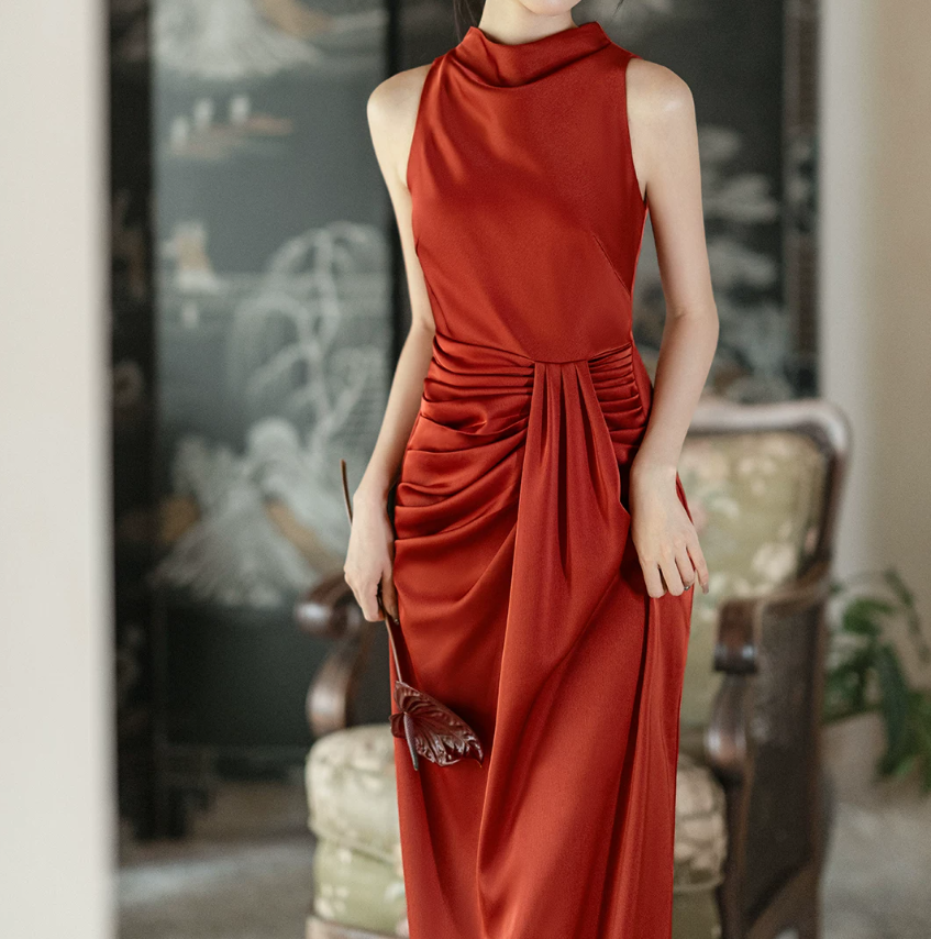 Graceful Halter Neck Red Prom Dress Sleeveless Pleated Mermaid Evening Dress C9062