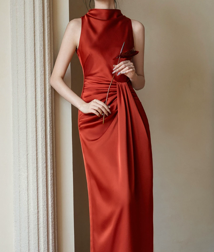 Graceful Halter Neck Red Prom Dress Sleeveless Pleated Mermaid Evening Dress C9062