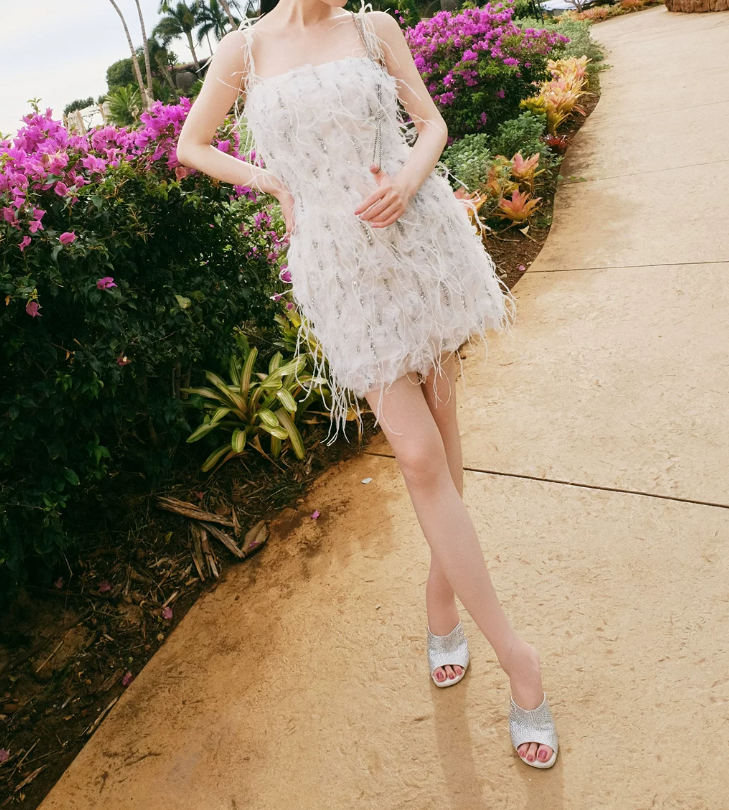 Sexy Spaghetti Straps White Homecoming Dress Sequins Feather Sheath Party Dress C9091